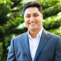 Headshots Voyager 33